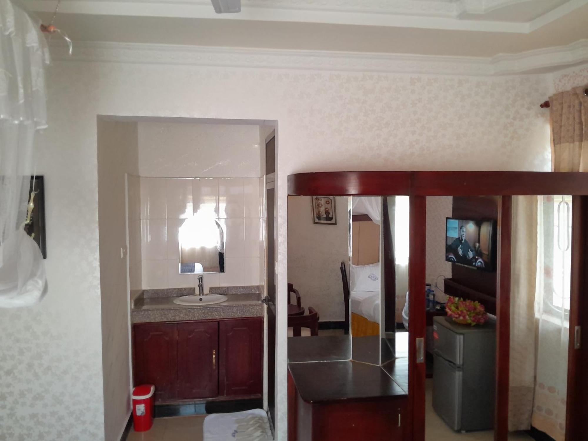 Kibo Peak Palace Hotel Morogoro 外观 照片
