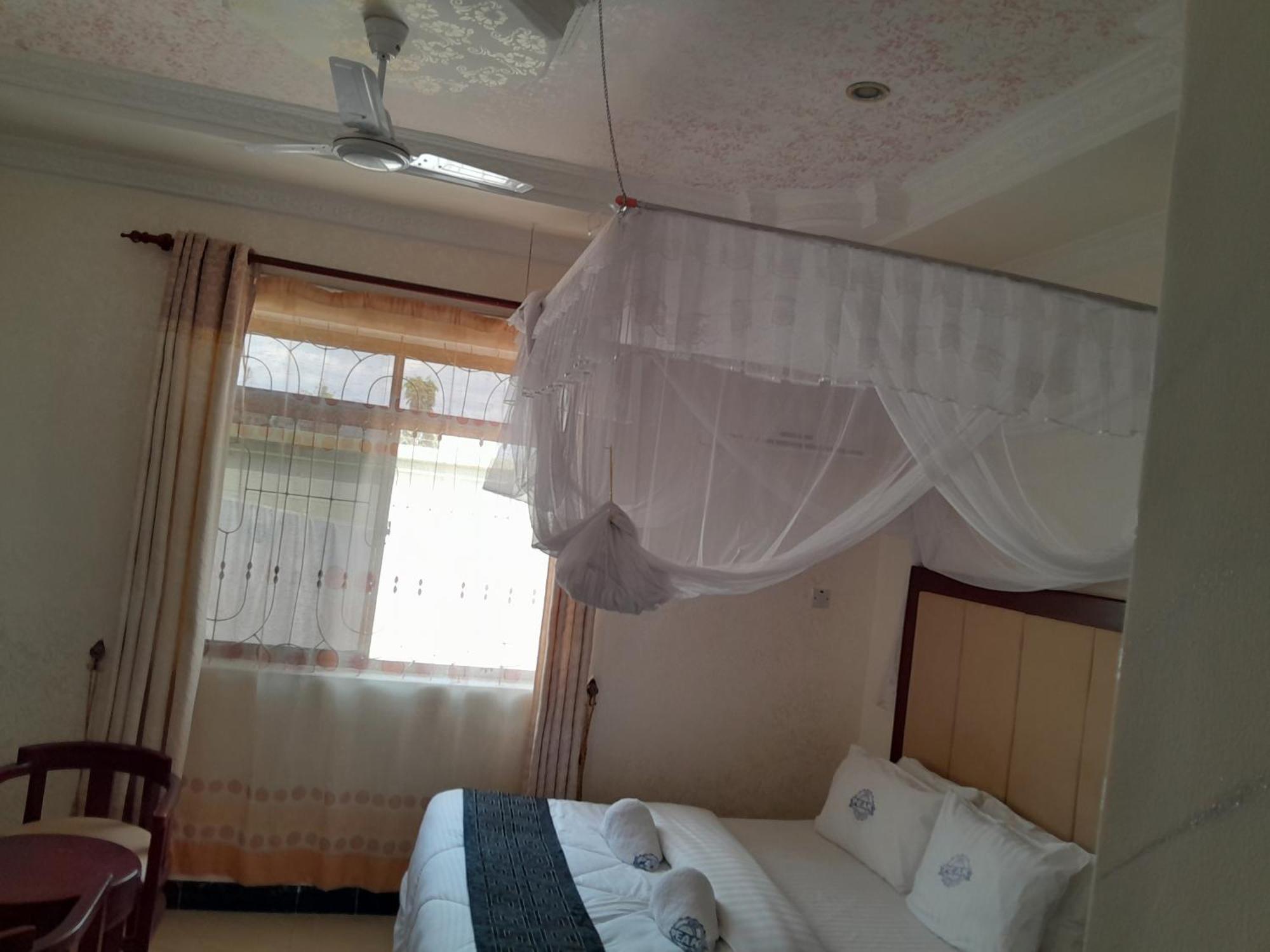 Kibo Peak Palace Hotel Morogoro 外观 照片