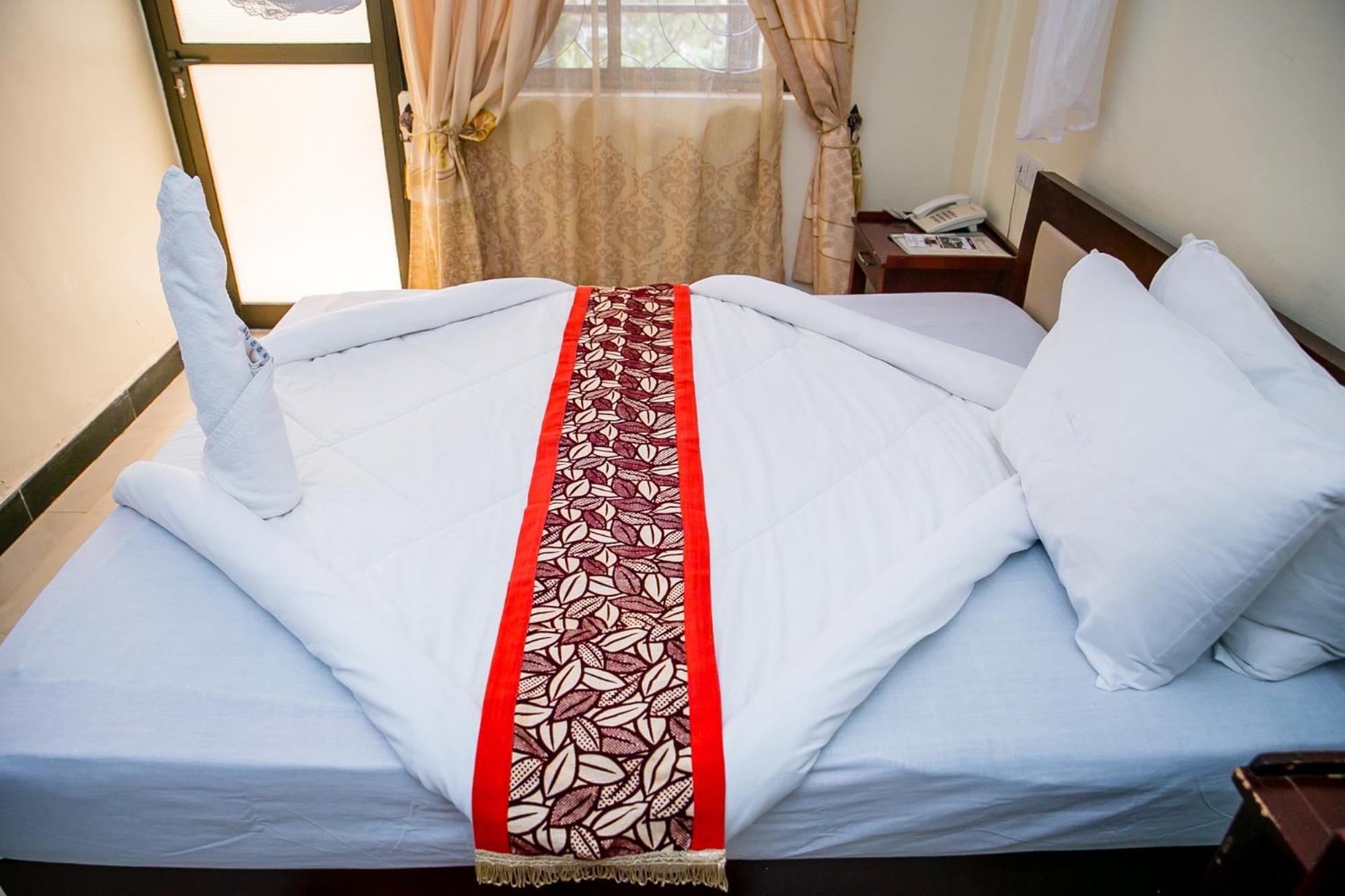 Kibo Peak Palace Hotel Morogoro 外观 照片
